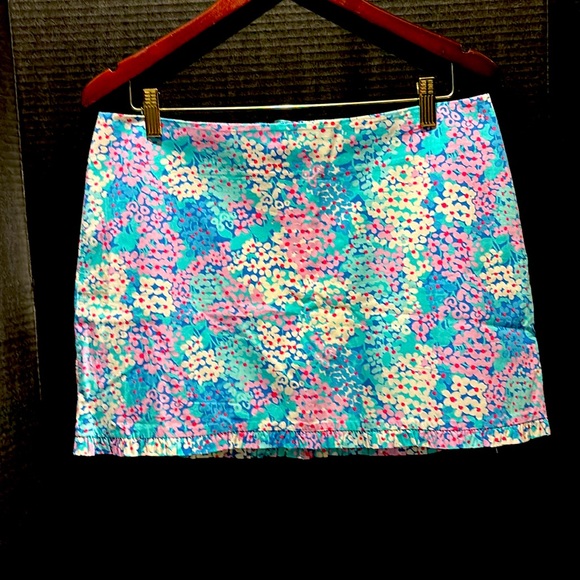 Lilly Pulitzer Dresses & Skirts - Lilly Pulitzer Callie skirt . NWT.  Size 8